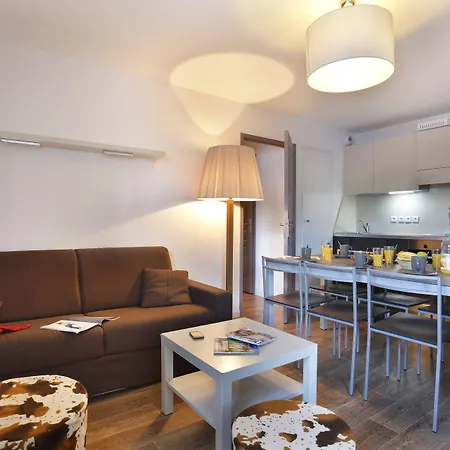 Hotel apartamentowy Vacanceole - Au Coeur Des Ours 3*