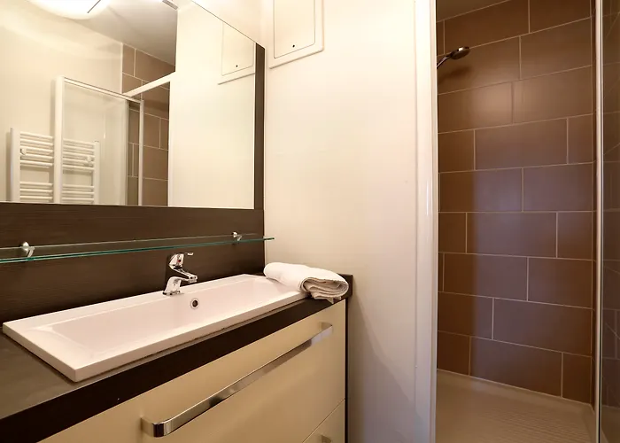 Vacanceole - Au Coeur Des Ours Ле дез Альп