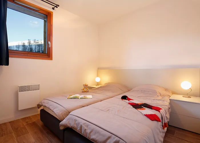 Vacanceole - Au Coeur Des Ours 3* Ле дез Альп